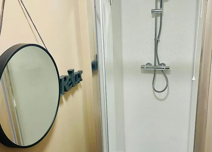 Snuze 2 Semesterbostad Whitby